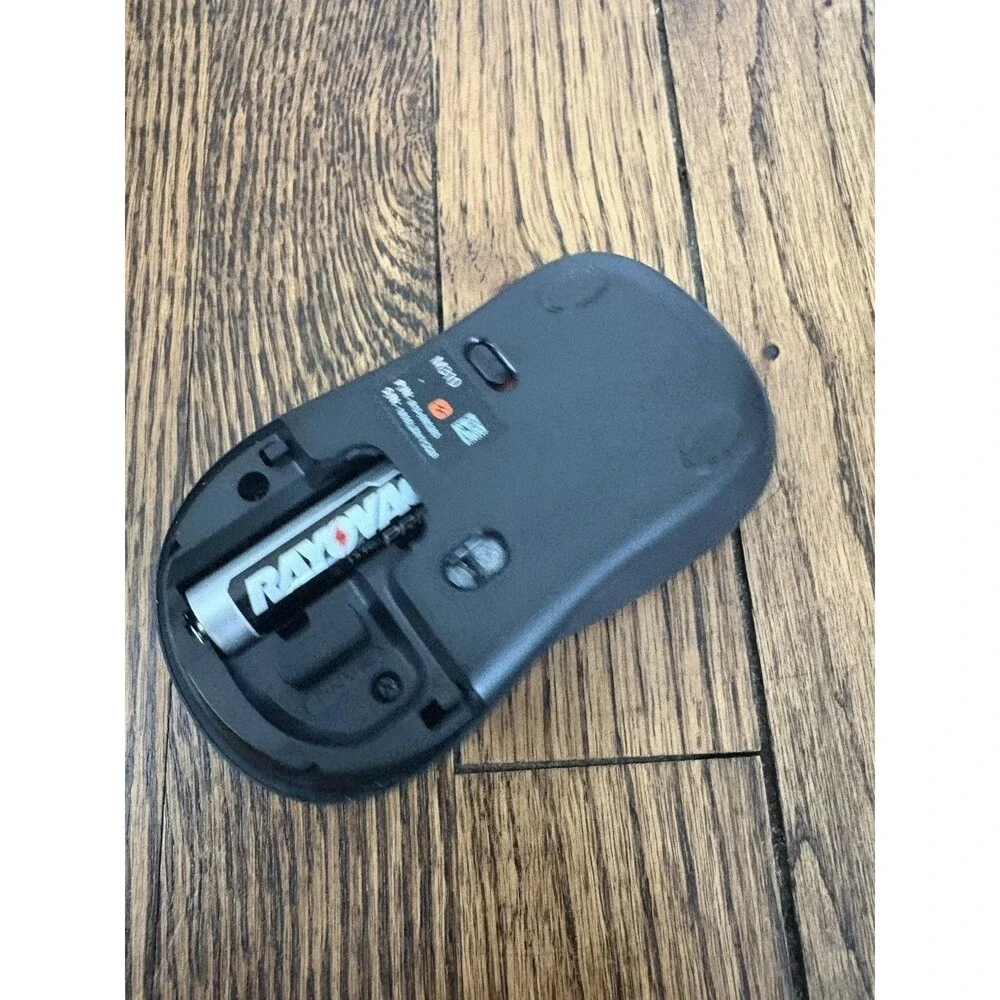 Logitech 910-001675 Wireless Standard Mouse